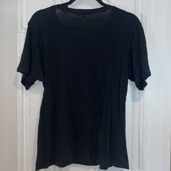 Black Tee with Laced Detail on Front Size L - Picture 3 of 3